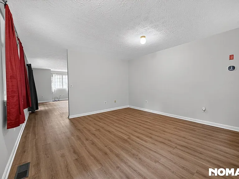 9 Voyagers Ln — Photo 10