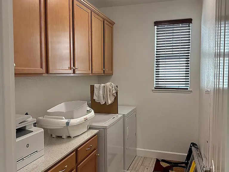 10005 Atrio Cir — Photo 24