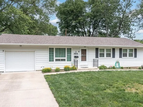 564 Santa Fe St, Leavenworth, KS 66048