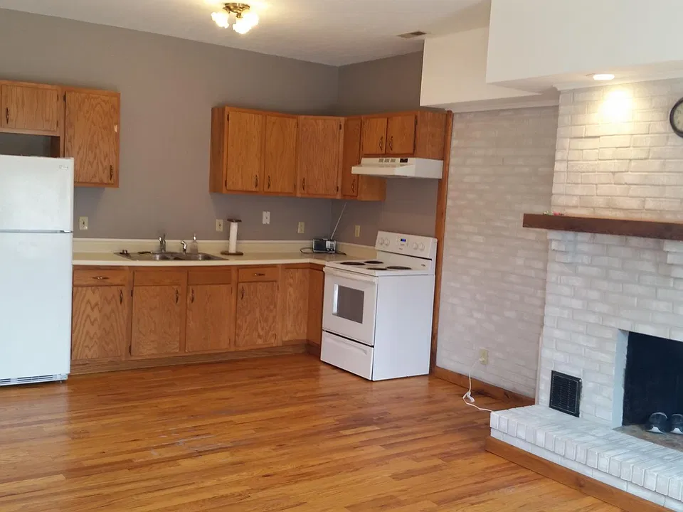 114 Washington St #1/2