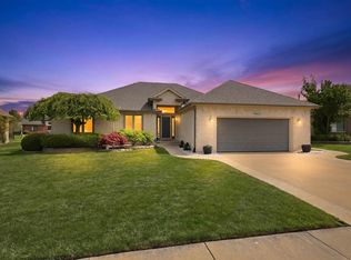 48822 Park Place Dr, Macomb, MI 48044