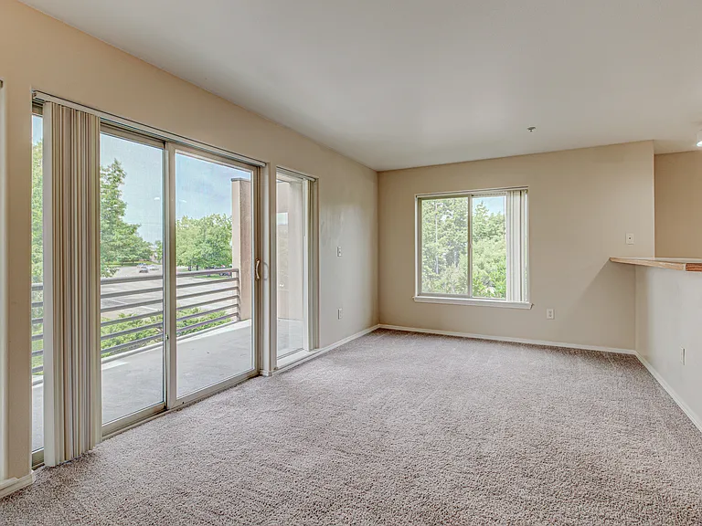 River Walk Apartments — Photo 39