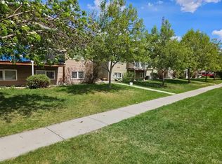 5130 49th Ave #2, Vegreville, AB T9C1M6