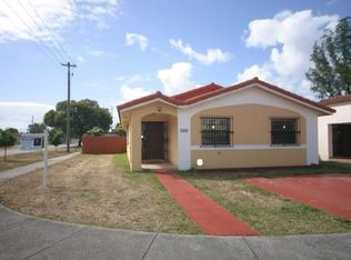 8200 SW 10th St, Miami, FL 33144