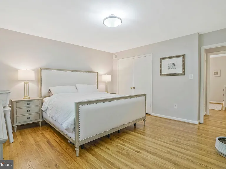 1715 Hollinwood Dr — Photo 28