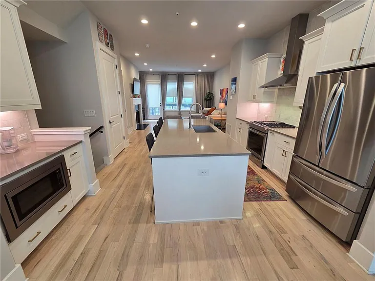 318 Gibson St SE — Photo 9