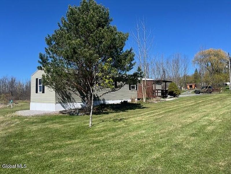 3rd image of 465 Snyder Road
