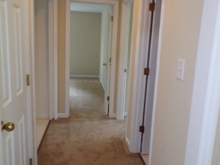 1425 Hammerhill Rd — Photo 9