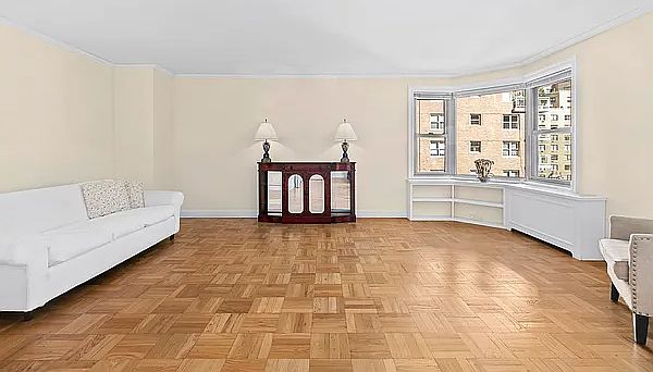1st image of 360 E 72nd St APT B1411