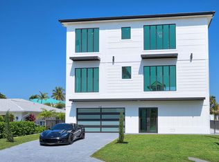 143 Trinidad St, Naples, FL 34113