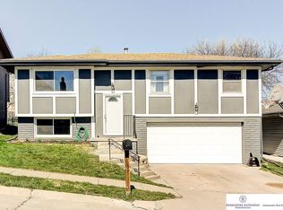 5822 S 136th St, Omaha, NE 68137