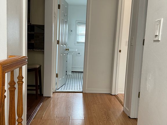 4th image of 11 W Hitchcock Ave Floor 2
