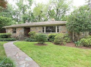 211 Buxton Rd, Falls Church, VA 22046