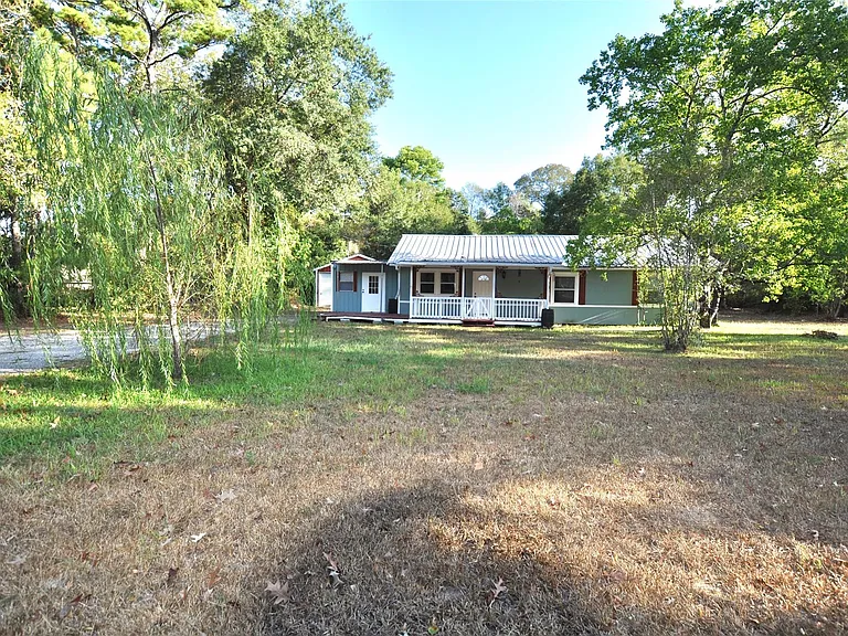 208 Blue Lake Dr — Photo 10