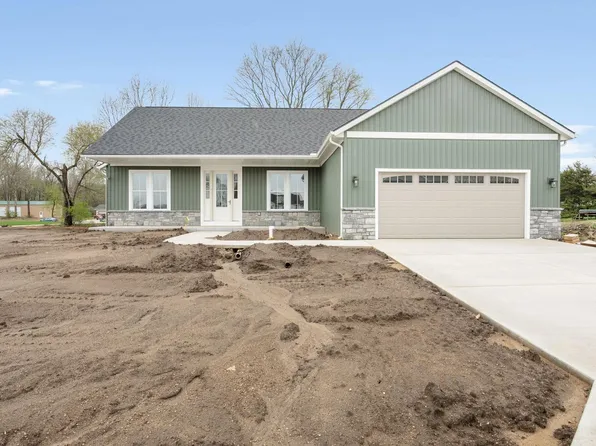 50775 Stella Ct, Bristol, IN 46507