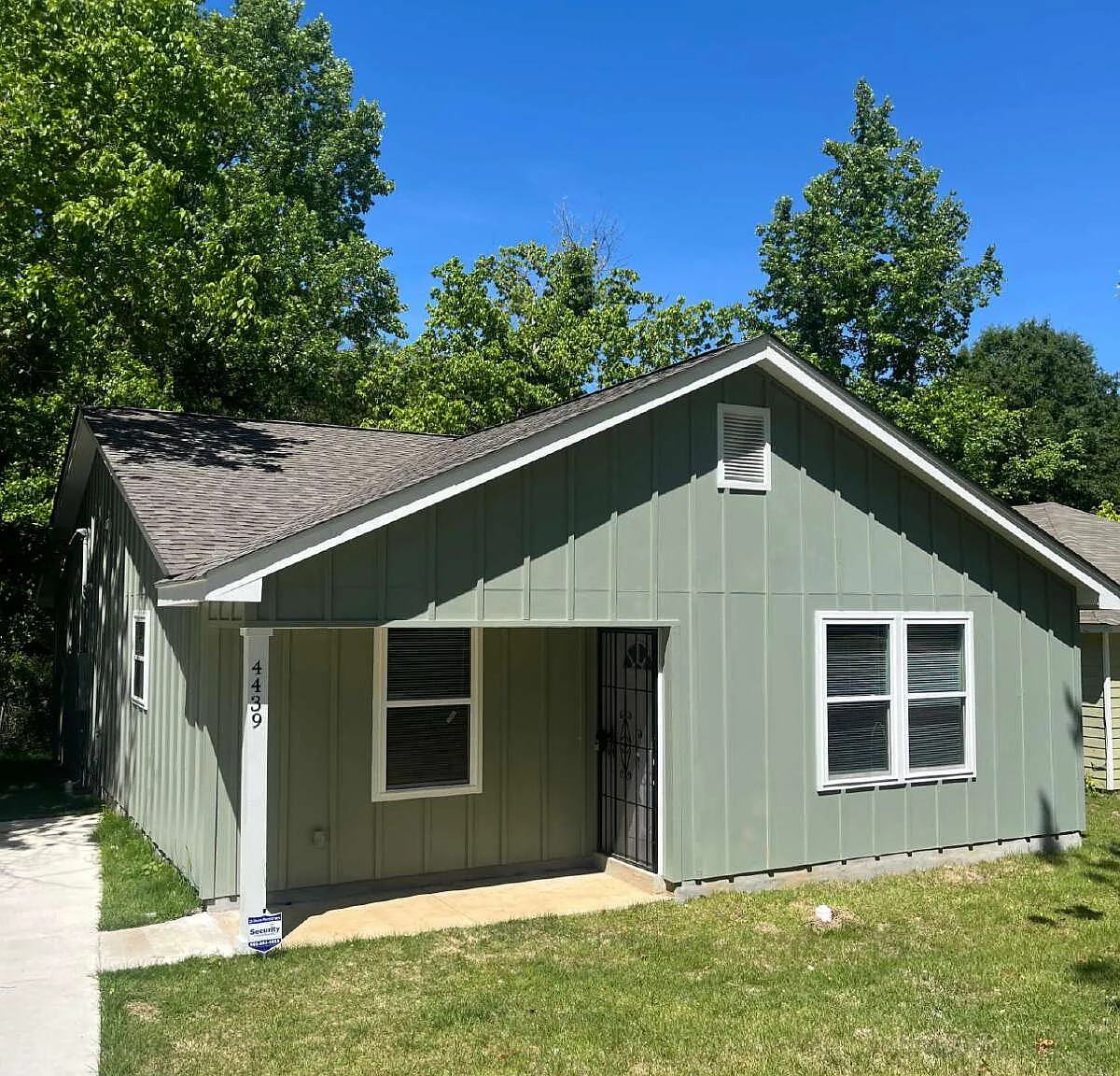 4 bed, 2.0 bath, 1250 sqft, $1,650 — Photo 1