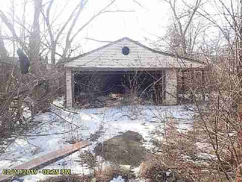 4383 Chatsworth