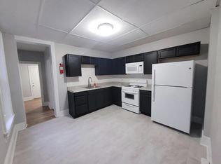 709 N 9th St APT 1, Reading, PA 19604