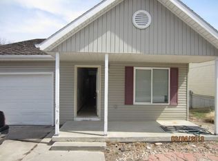 904 S 1st St, Plattsmouth, NE 68048
