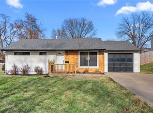 302 Lake Dr, Belton, MO 64012