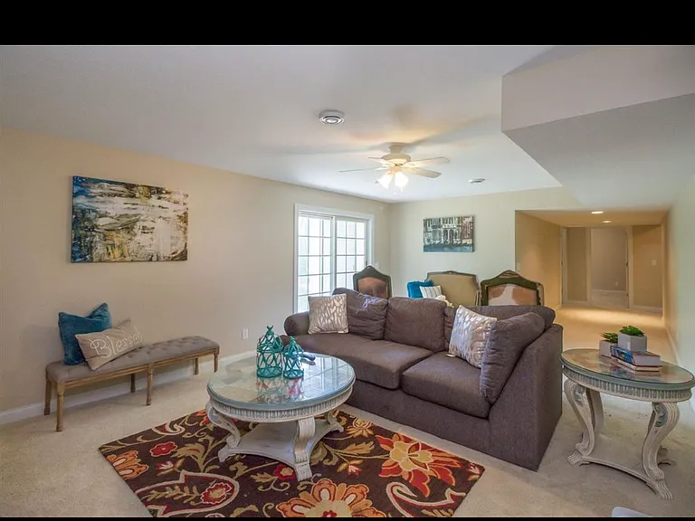 5801 Lorton Ave — Photo 13