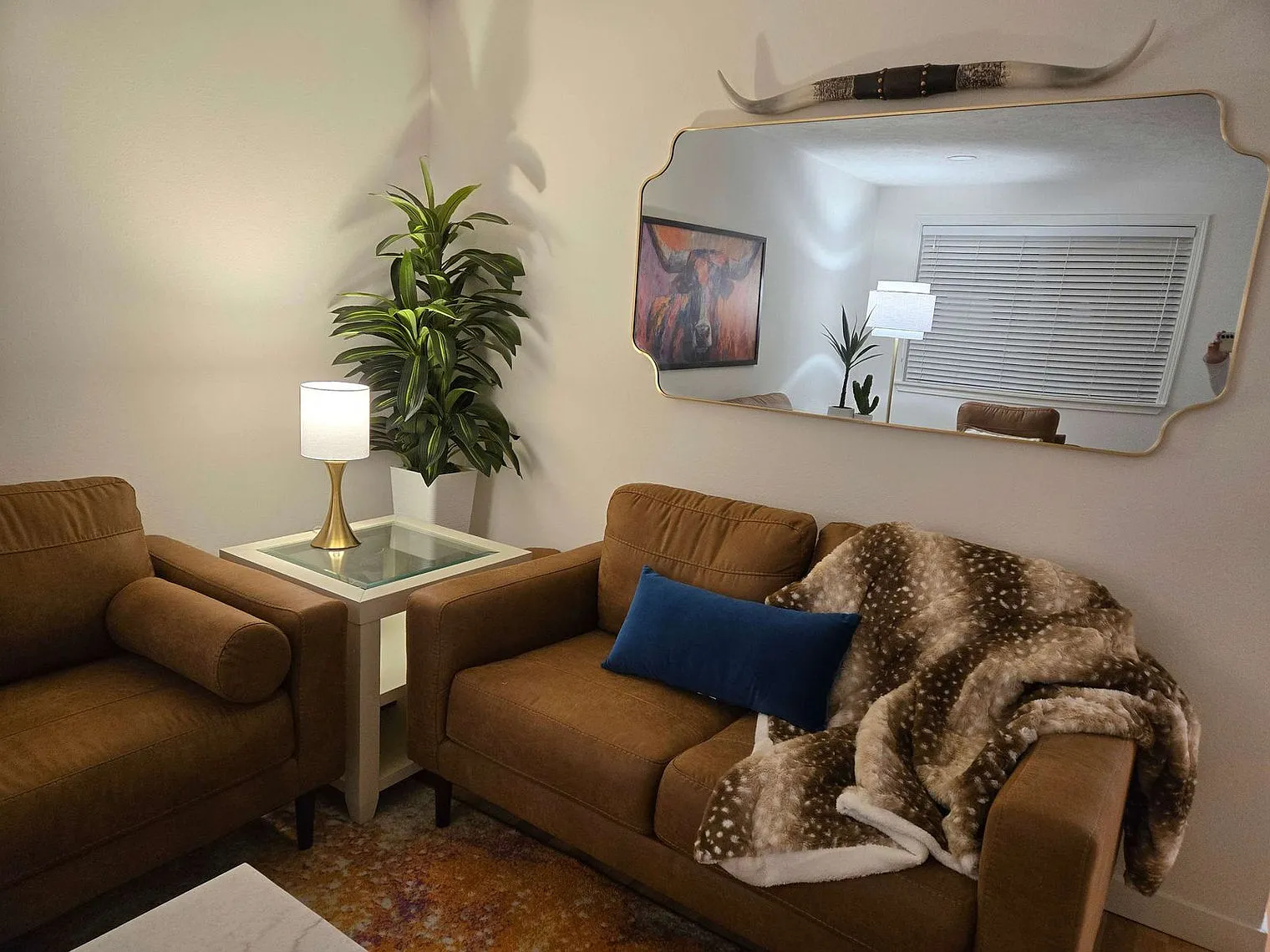 2 bed, 1.0 bath, $2,564 — Photo 3