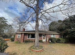 849 Prosperity Dr, Swainsboro, GA 30401