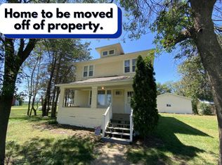 46381 213th St, Volga, SD 57071