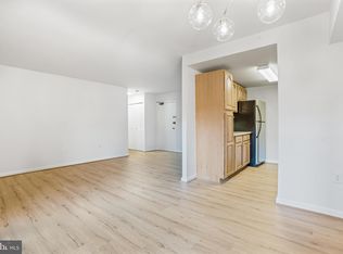 5250 Valley Forge Dr APT 103, Alexandria, VA