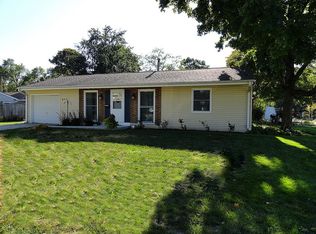 405 S 10th Ave, St Charles, IL 60174