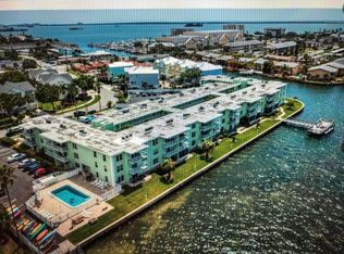 464 Paula Dr N APT 305, Dunedin, FL 34698