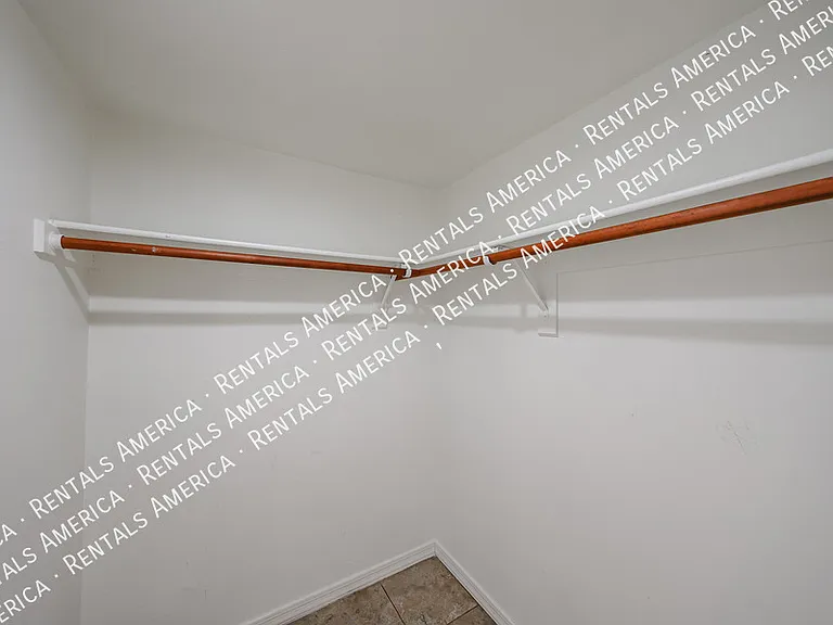 820 N Granada Dr — Photo 17