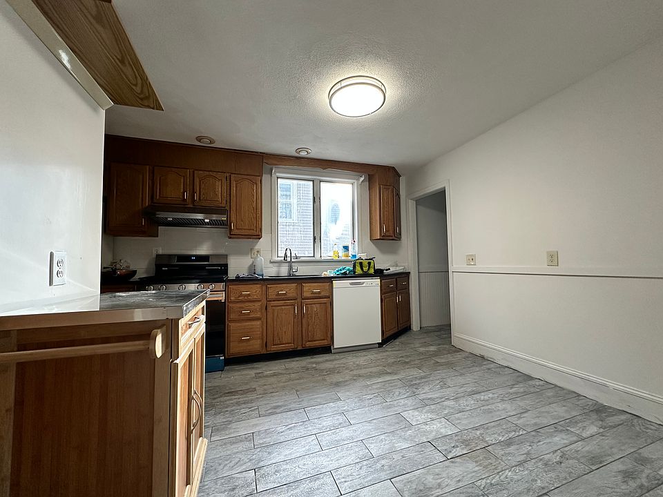 1st image of 97 Hillsdale Rd #1A