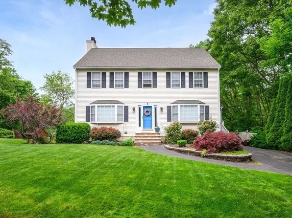 5 Harbor Dr, Haverhill, MA 01830