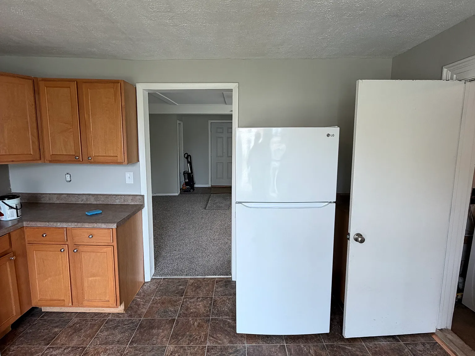 2 bed, 1300 sqft, $1,750 — Photo 3