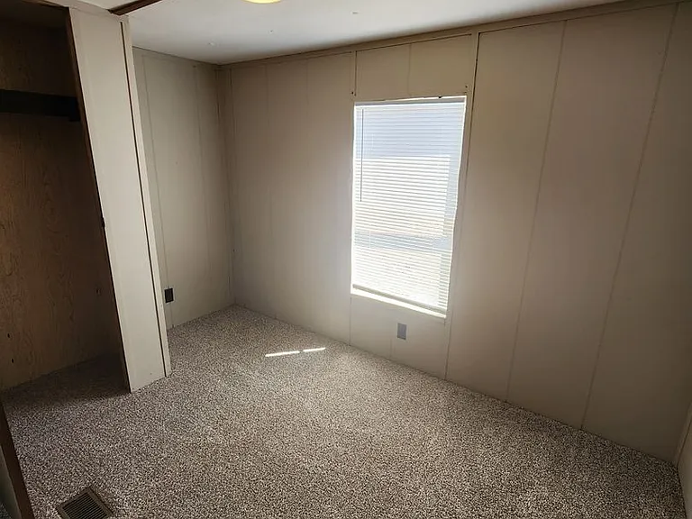 1219 W Oglethorpe Hwy — Photo 10