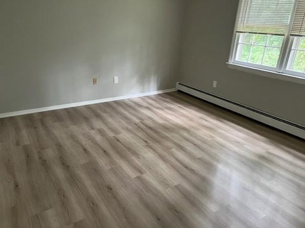 153 Oak St APT 5