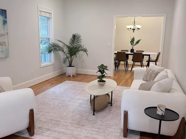 1421 N Point Ln, Mount Pleasant, SC 29464
