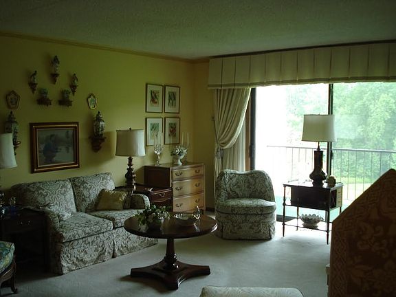 3rd image of 2455 Londin Ln E APT 216