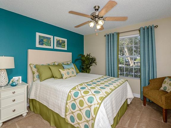 3rd image of 500 110th Ave N APT 708