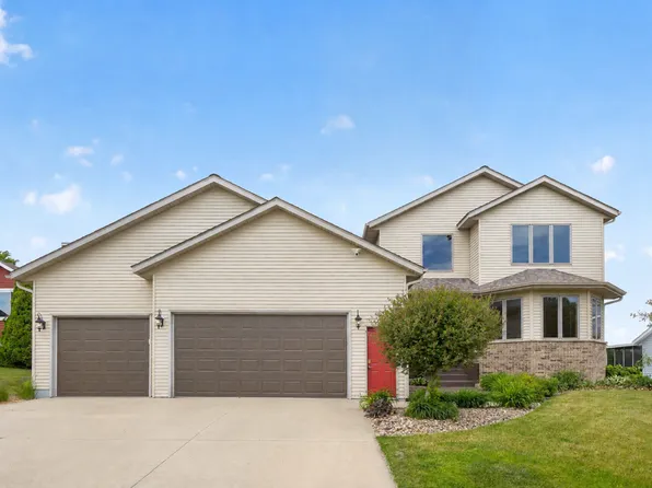 1011 Golfers Ct SE, Rochester, MN 55904