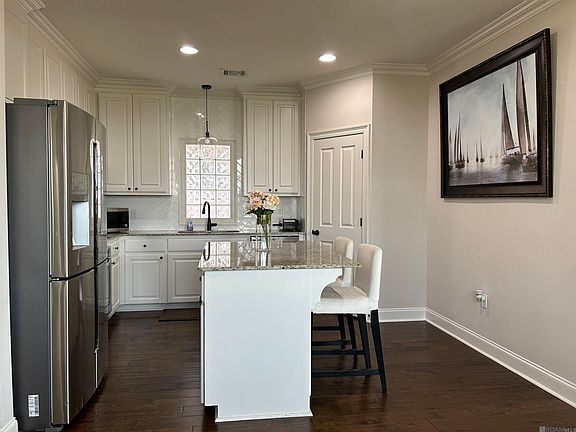 5th image of 13965 Lexington Park Dr