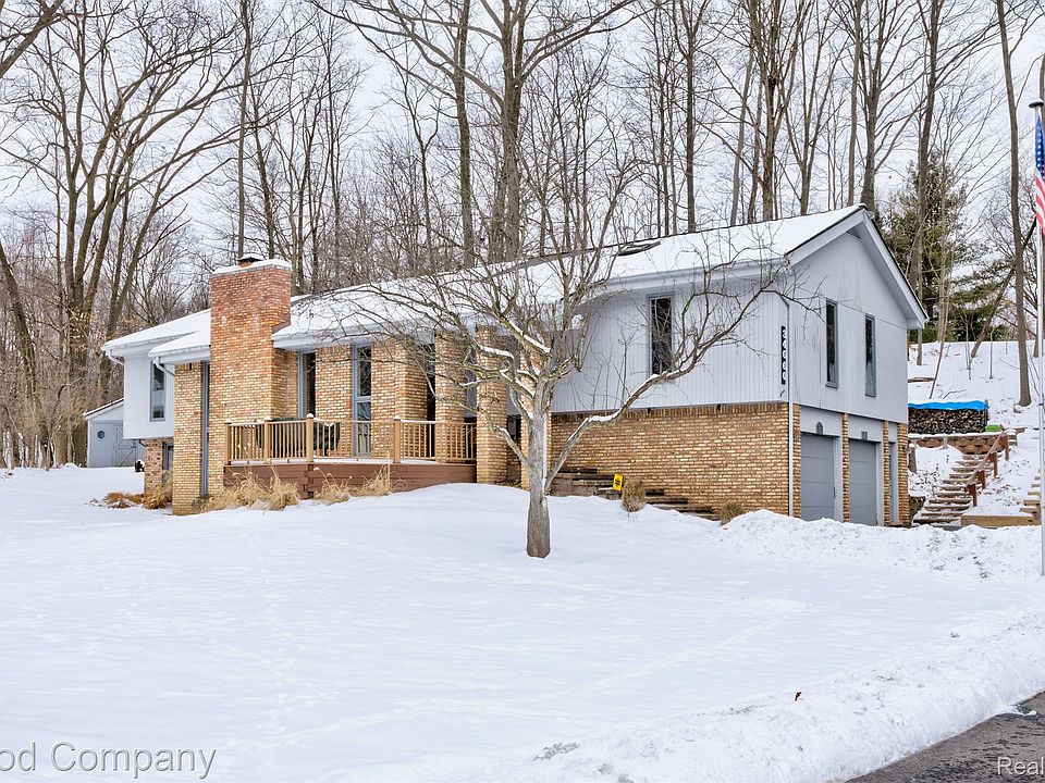 1st image of 34660 Brittany Dr