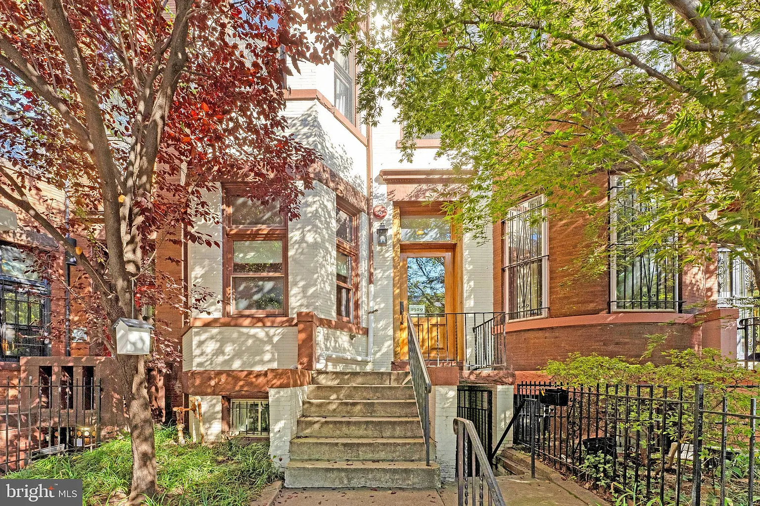 1929 Calvert St NW photo 1