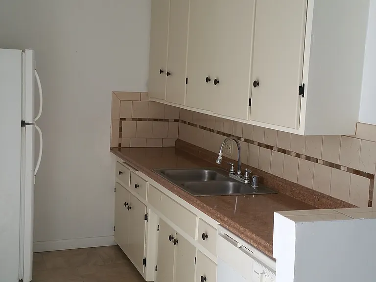 11901 Venice Blvd — Photo 1