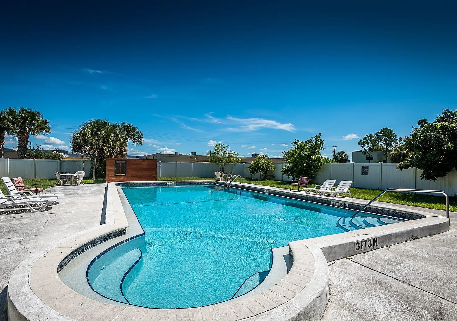 Studio Apartment In Charlotte Harbor. Central Location- — Photo 3