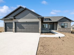 529 Cardinal Ave, Atkins, IA 52206