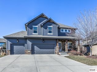 2104 S 192nd Ave, Omaha, NE 68130