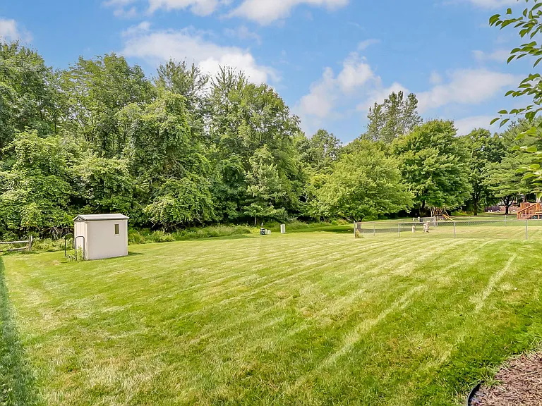 370 Coldwell Ct — Photo 14