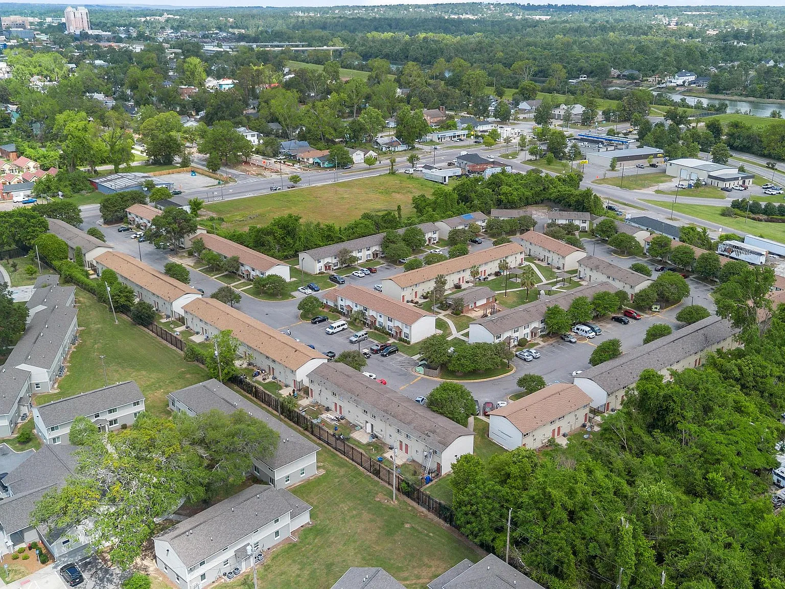 East Augusta Commons — Photo 1